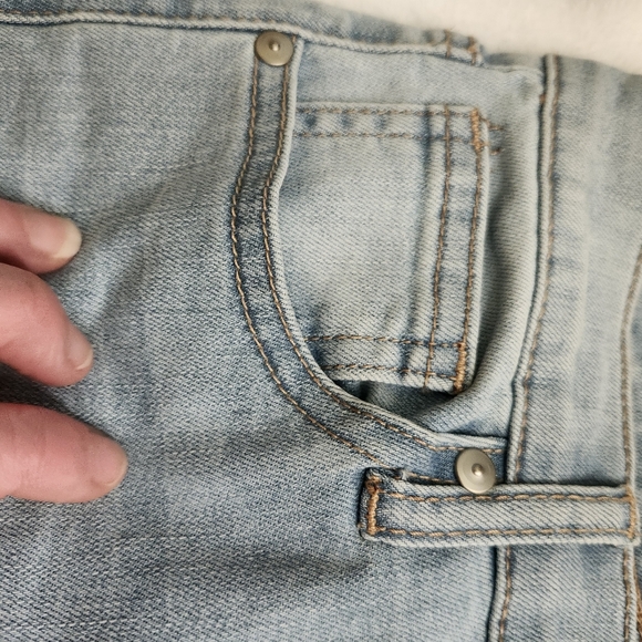 Altar'd State 5 pocket faded look flare jeans flower detail 70s retro size 28 - Picture 6 of 15